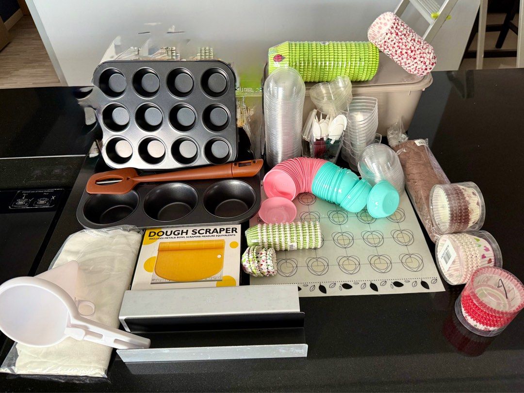 Baking Set - Cupcake Liners, Muffin Tins, Dough Scraper