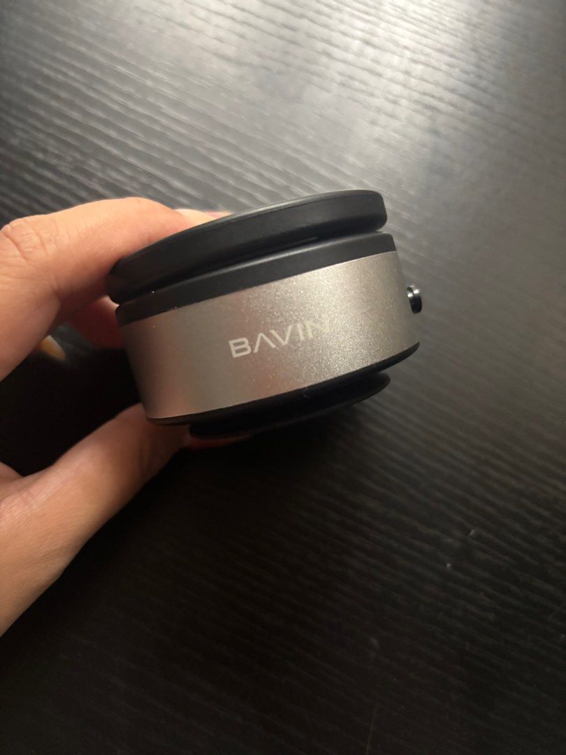 Bavin Magnet Vacuum Phone Holder (Category: Mounts & Holders) located in Mandaluyong City. Submitted by planetplsrsclub (Listing ID 1381657740, Image 1). Description: • Brand New BAVIN Magnetic Phone Holder With Box • RFS: Found a better fit for my needs.