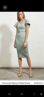 (Category: ) located in . Submitted by prettywardrobe123 (Listing ID 1381568996, Image 1). Description: .
