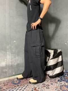 (Kategori: ) berada di . Dikirim oleh thrifting_medaan (ID iklan 1381565492, Gambar 1). Deskripsi: .