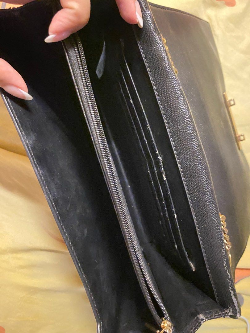 Charles & Keith shoulder bag (Category: Shoulder Bags) located in Caloocan City. Submitted by declutter.camille (Listing ID 1381483160, Image 2). Description: Handle can be adjusted for shoulder bag or handbag. Just needs some cleaning .