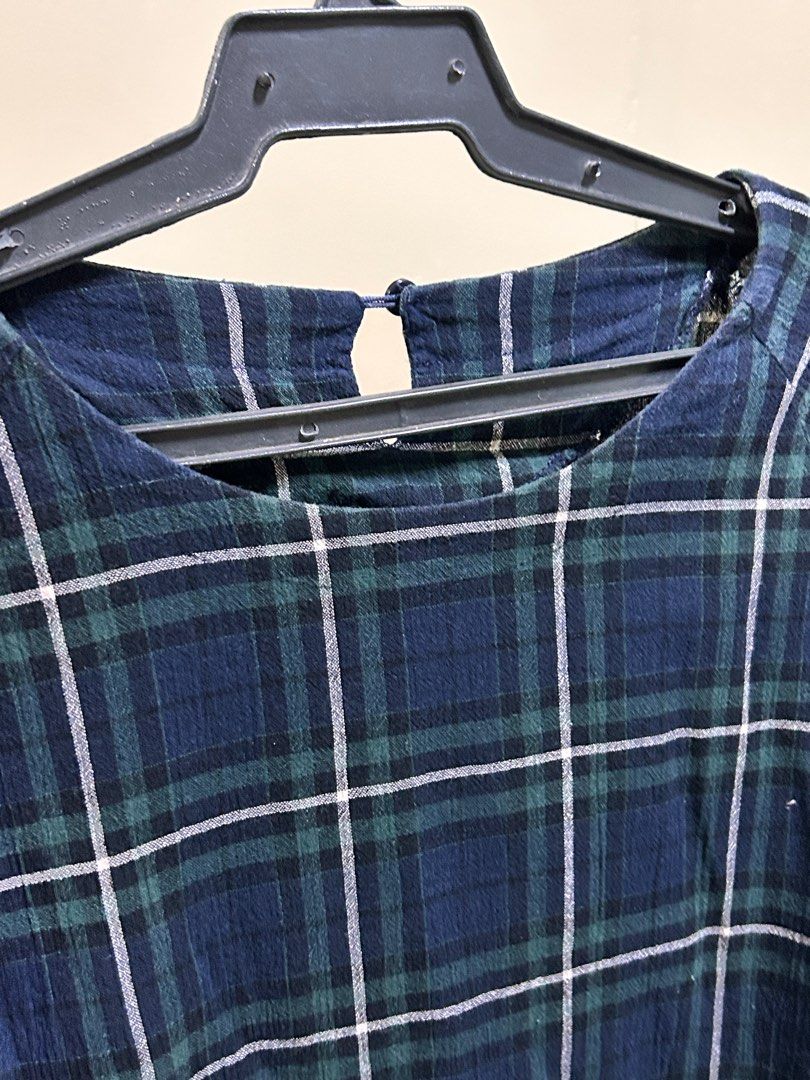 Checkered long sleeves (Category: Blouses) located in Binan City. Submitted by bellashops (Listing ID 1381648702, Image 3). Description: .