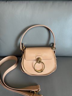 （分類：）位於 。 由 silverowl_65c040 提交（商品編號 1381507537，圖片 1）。簡介： 。