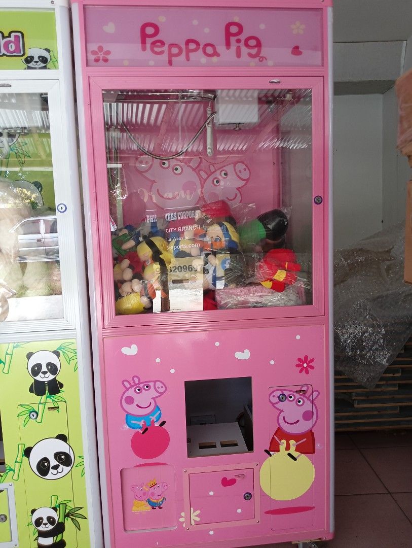 CLAW MACHINE COIN SLOTTED! (Category: Designer & Blind Box Toys) located in Iloilo. Submitted by maling13 (Listing ID 1381592121, Image 3). Description: CLAW MACHINE COIN SLOTTED.