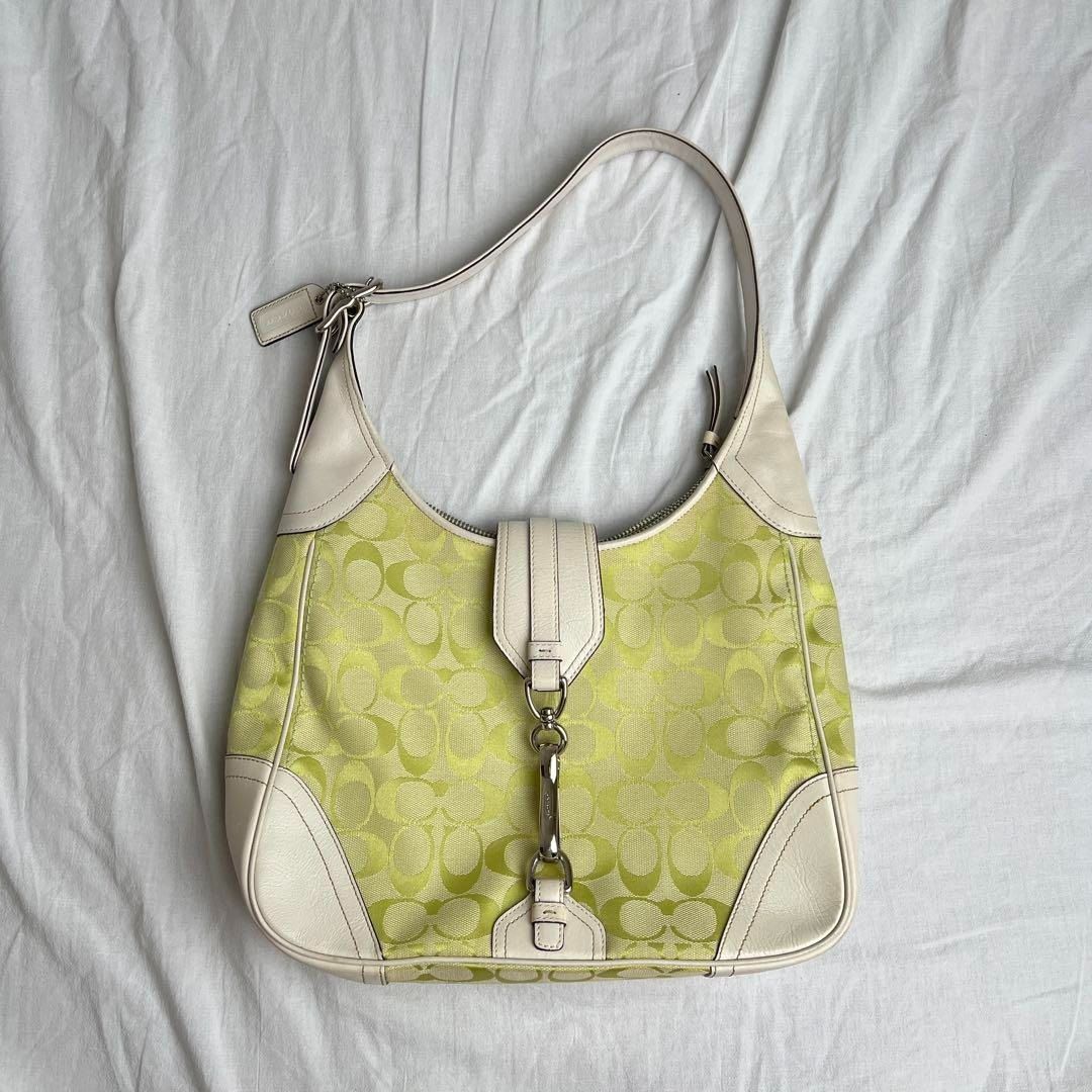 Coach Ergo Flap Shoulder Bag Green MMMd74 (Category: Bags & Wallets) located in Singapore. Submitted by japan48 (Listing ID 1376981817, Image 1). Description: Thanks for visiting my page ☺️ ✨ First come, first served! ✨ 📌 Price negotiations are not available for this item. It’s already offered at the lowest price. Limited stock only! 🎁 However... Follow me to get $5 OFF! If you're a repeat customer, enjoy $10 OFF as a thank you! Feel free to me