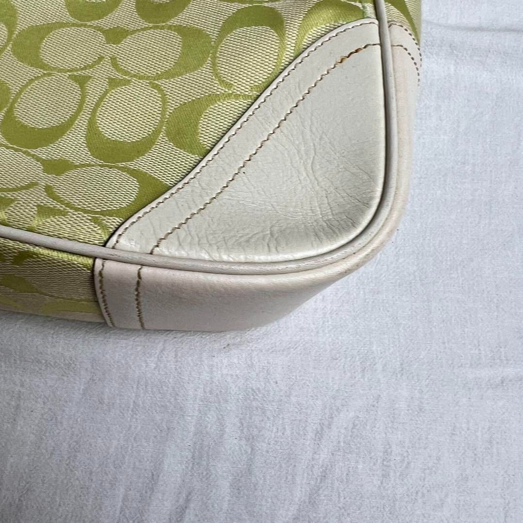 Coach Ergo Flap Shoulder Bag Green MMMd74 (Category: Bags & Wallets) located in Singapore. Submitted by japan48 (Listing ID 1376981817, Image 3). Description: Thanks for visiting my page ☺️ ✨ First come, first served! ✨ 📌 Price negotiations are not available for this item. It’s already offered at the lowest price. Limited stock only! 🎁 However... Follow me to get $5 OFF! If you're a repeat customer, enjoy $10 OFF as a thank you! Feel free to me