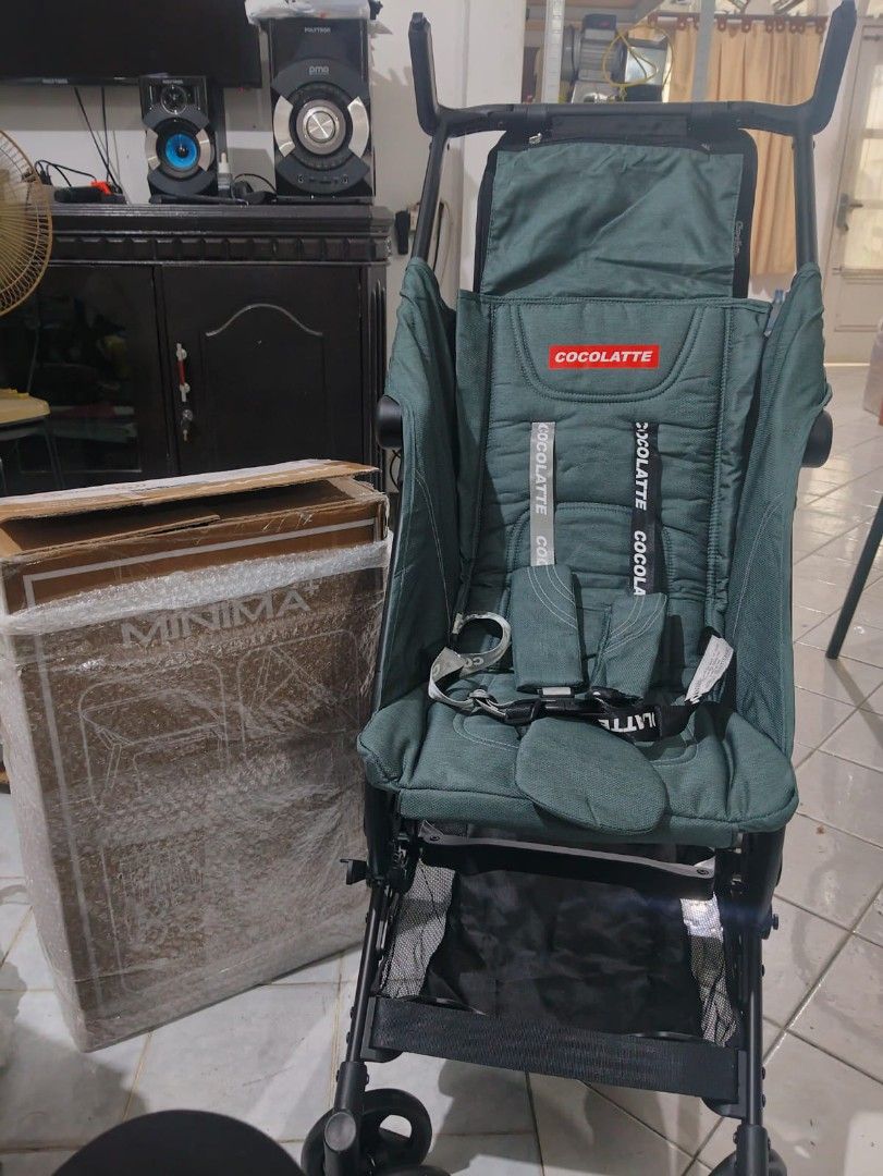 Cocolatte minima plus stroller (Kategori: Kereta, Kursi Goyang & Gendongan Bayi) berada di Kediri. Dikirim oleh ibubiypreloves (ID iklan 1381597430, Gambar 1). Deskripsi: stroller minima+ lengkap tas dus new ex kado cuma rakit dan foto aja kokoh bisa dipakai dari new born ~ 20kg Harga NETT ya bisa oren/toped.