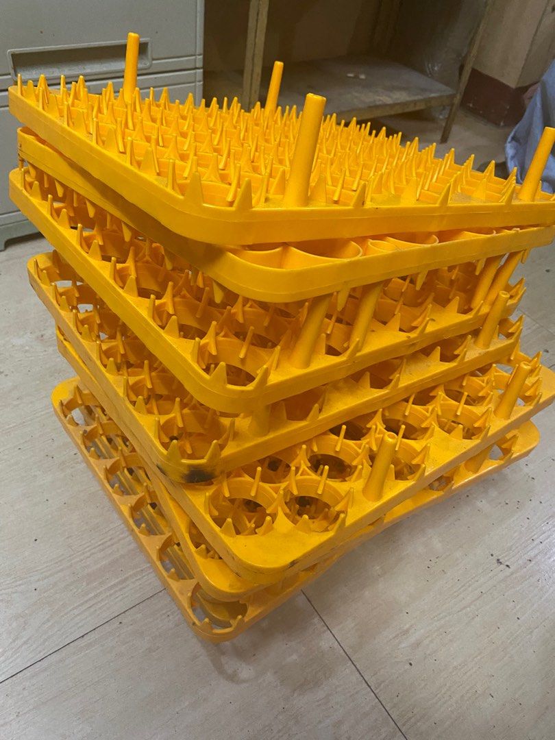 Egg tray for Incubator Hatchery 54 egger (10pcs) (Category: Food Organization & Storage) located in Quezon City. Submitted by adadarna (Listing ID 1381568582, Image 2). Description: AS SET (10pcs) only. 250 lang pumapatak isa ;) 📍Upper Banlat Tandang Sora QC.