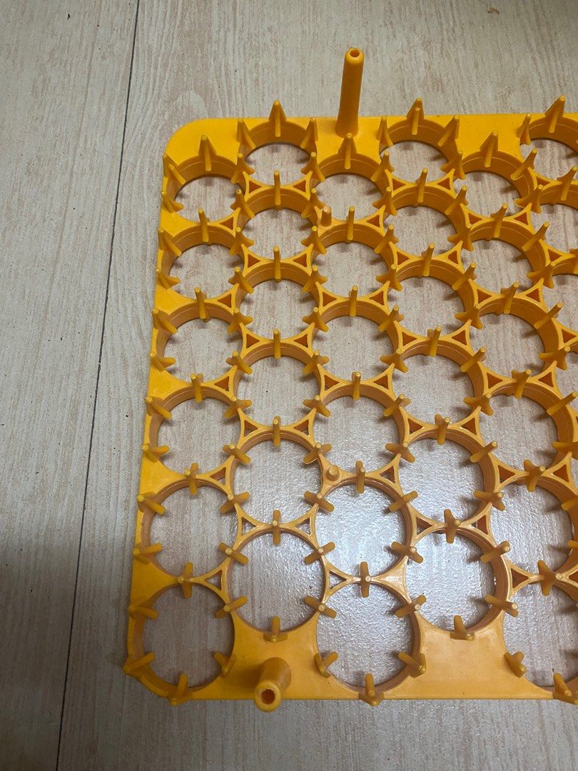 Egg tray for Incubator Hatchery 54 egger (10pcs) (Category: Food Organization & Storage) located in Quezon City. Submitted by adadarna (Listing ID 1381568582, Image 3). Description: AS SET (10pcs) only. 250 lang pumapatak isa ;) 📍Upper Banlat Tandang Sora QC.