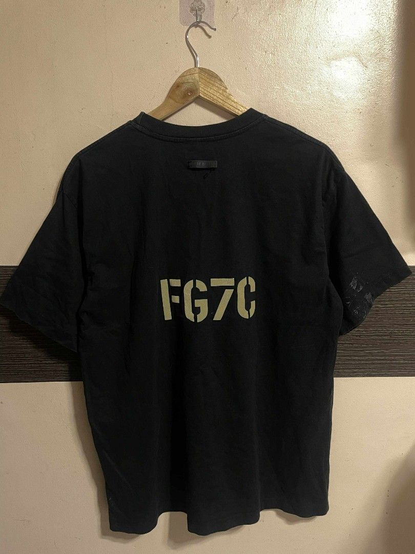 Fear of God tee (Category: Tshirts & Polo Shirts ) located in Calamba. Submitted by trift_corner (Listing ID 1381502958, Image 2). Description: dimes: 22x28.5 best fit: L - Xl condition: Excellent issue: see at last 3 pictures.