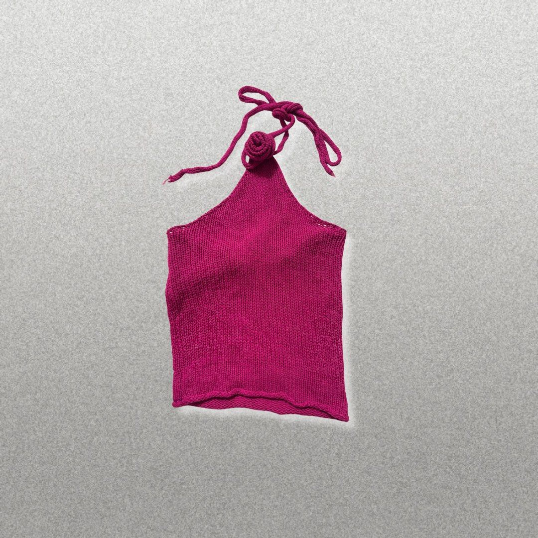 fuschia pink rose halter knit top (Category: Sleeveless) located in Cebu City. Submitted by kezziahv (Listing ID 1381523560, Image 1). Description: fits XS-S cebu / mandaue only mod: lalamove/angkas/maxim or meetup at velez (if student) mop: gcash or cod.