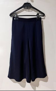 (Category: ) located in . Submitted by mendycloset (Listing ID 1381632243, Image 1). Description: .