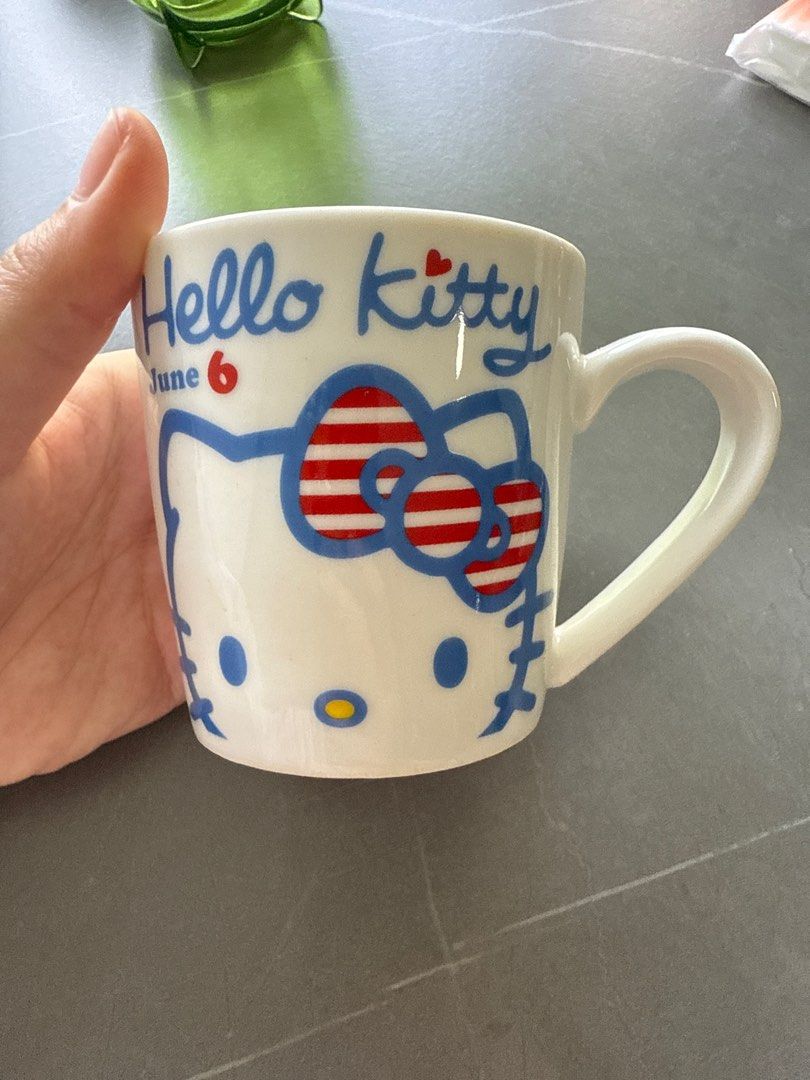 Hello Kitty June 6 Mug