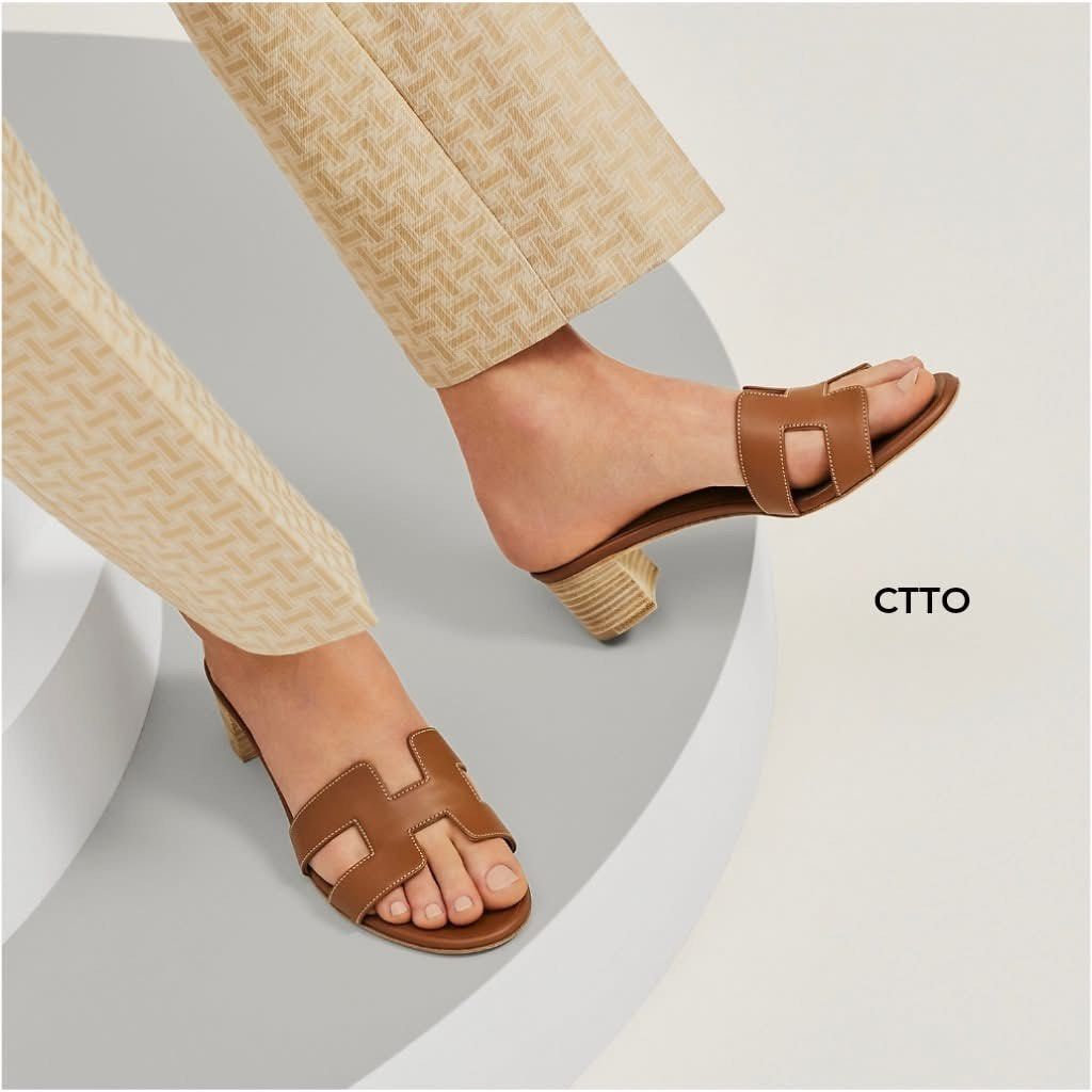 Hermes - Oasis 5cm Sandals (Category: Flats & Sandals) located in Las Pinas. Submitted by cheapsomething (Listing ID 1381613391, Image 1). Description: FOR PRE-ORDER. Best seller! Sizes: 35, 36, 37, 38, 39, 40, 41, 34, 42 - subject to availability Free shipping nationwide (via LBC) PRODUCT DETAILS: Calfskin Leather sole Goatskin insole and lining Heel height: 5cm / 2 inches INCLUSION/S: Box Dust Bag Paper Bag (subject to availability) DISCLAIMER: