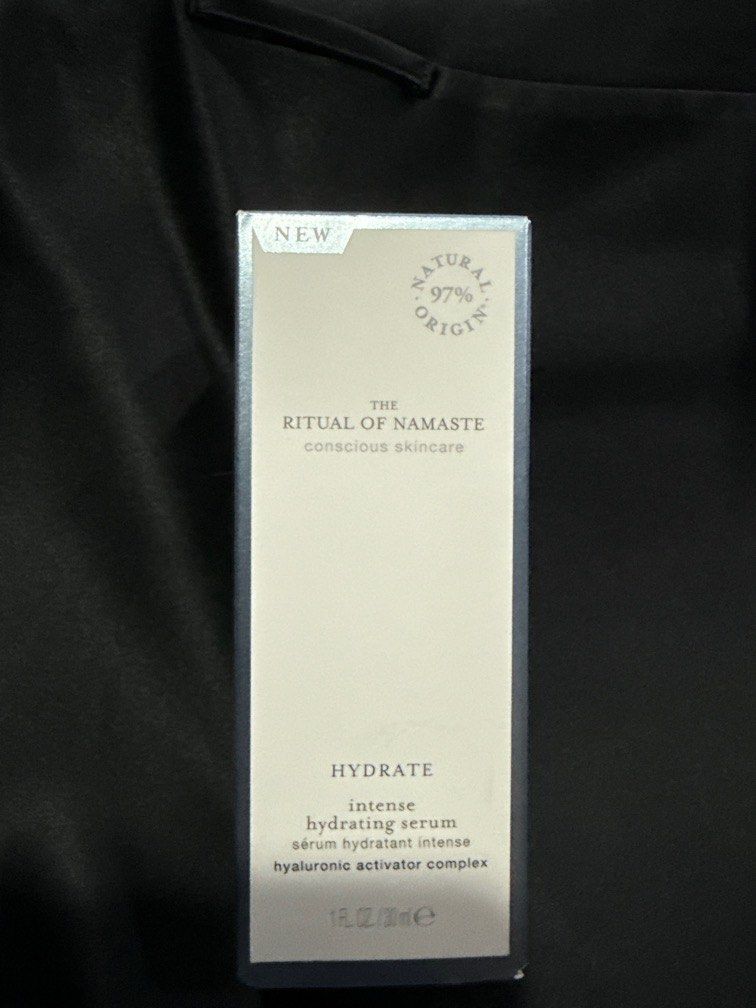 Hydrating serum (Category: Face Care) located in Makati City. Submitted by misstakes27 (Listing ID 1381500839, Image 1). Description: .