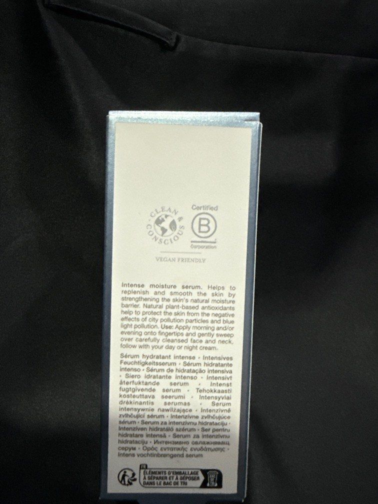 Hydrating serum (Category: Face Care) located in Makati City. Submitted by misstakes27 (Listing ID 1381500839, Image 3). Description: .