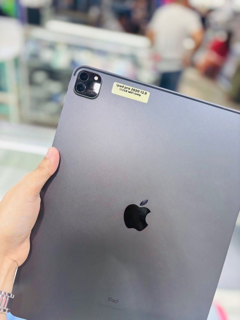 Ipad Pro 12.9 512GB Wifi only no issues 2020 model (Category: iPad) located in San Juan City. Submitted by najihahtelecomshop2018 (Listing ID 1381512799, Image 2). Description: Legit Store | Original unit FOR SALE | TRADE / SWAP ▫️INSTALLMENT thru: 🔸Credit Card (straight / installment) 🔸Ggives / Gcredit + 6% interest 🔸Spay Later + 6% interest (RFS: Buy and Sell any kinds of Gadgets) Description: Ipad Pro 2020 12.9 512GB Wifi only No hidden Iss
