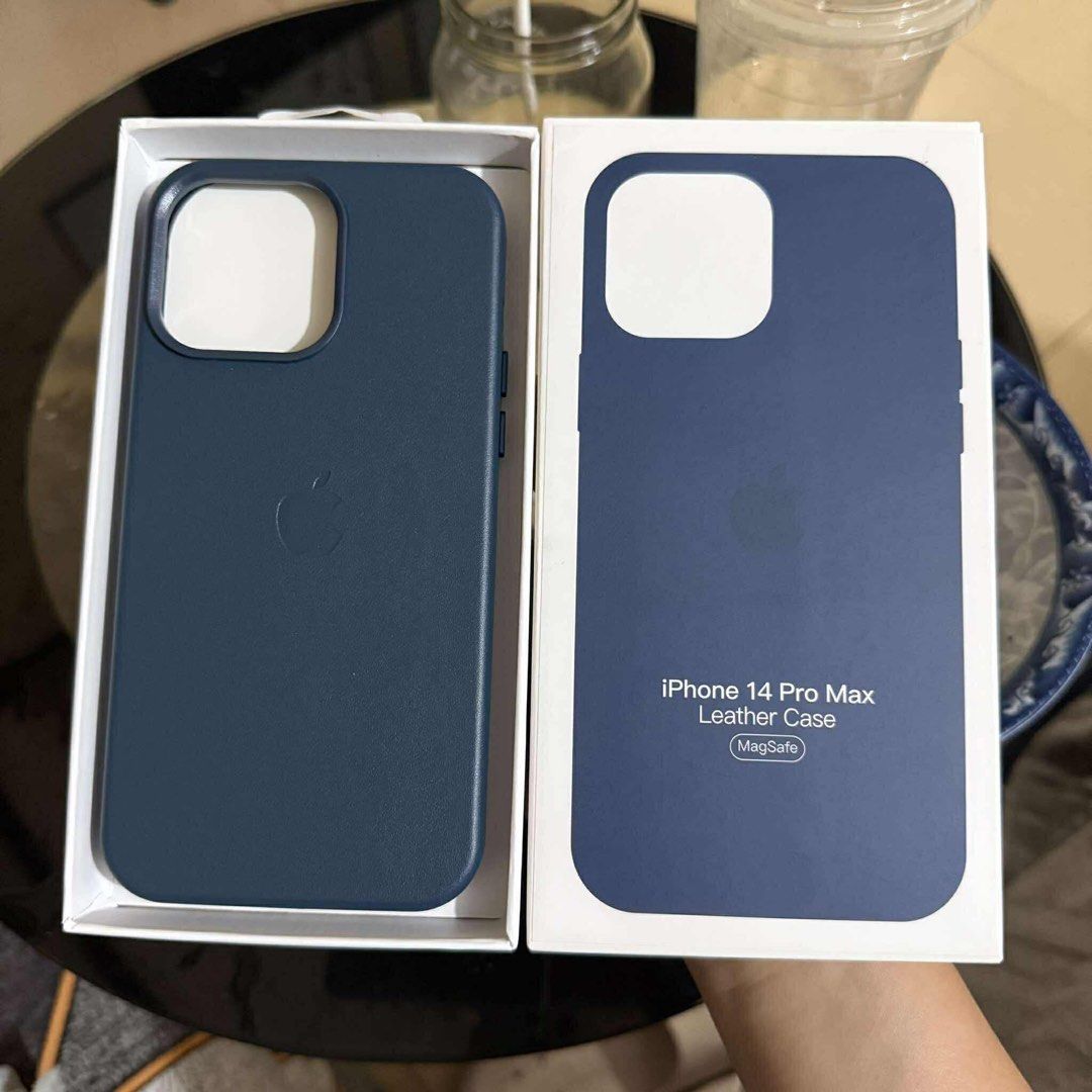 iPhone 14 Pro Max Premium Magsafe Leather with Case Animation🆕 (Category: Cases & Sleeves) located in Quezon City. Submitted by rcstny (Listing ID 1381567928, Image 3). Description: iPhone 14 Pro Max Premium Magsafe Leather with Case Animation🆕 - leather case - magsafe ready with case animation - wireless charging - magnetic case - also available for iP14 & 14Pro - Colors: Black, Taupe Brown, Golden Brown, Blue & Elderberry ₱700 MOP: Gcash/BDO 