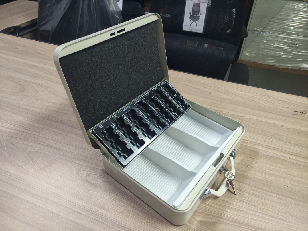 iSAFE™ CB-XLRG Metal Cash Box (Category: Safe) located in Taguig. Submitted by costuless.taguig (Listing ID 1348450163, Image 3). Description: Item Code: CB-XLRG SALE PRICE: ₱599.00 Note: Price may change without prior notice. iSAFE Metal Cash Box Extra large size with Key Lock and handle ♡ Size: L30 x W24 x H9cm ♡ Banknote modules with 3 banknote compartments. ♡ Removable coin insert with 8 coin rows for 1cent 2 Euro coins. ♡ Foam insert in the 