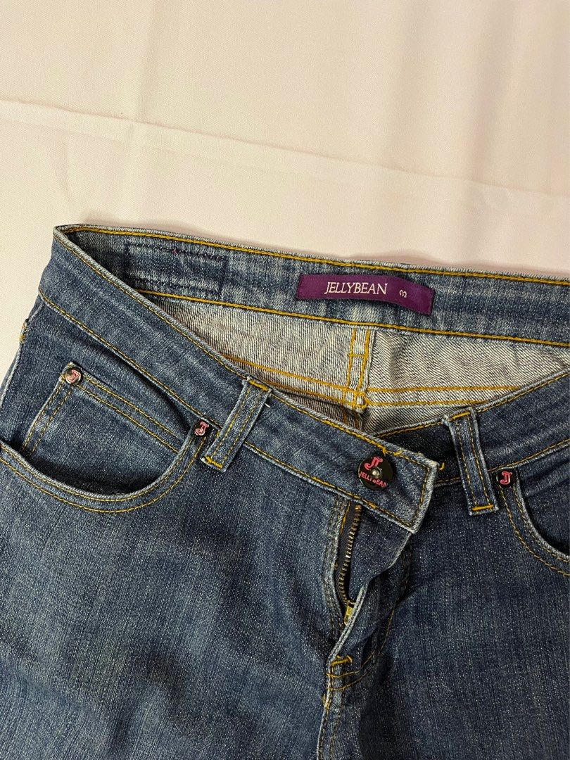 JellyBean Womens Low Rise Jeans (Category: Jeans) located in Munoz. Submitted by ch.boutique (Listing ID 1381589487, Image 2). Description: 📍 Location: Muñoz, Nueva Ecija 💳 Payment: Payment first (GCash; details will be sent upon order) 🚚 Shipping: Shipping fee shouldered by the buyer (J&T or LBC) 📦 Condition: All items are quality items. Please check photos and descriptions carefully before ordering. 📏 Size & Fit: Please refer to measuremen