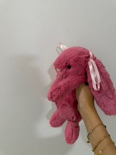 (Category: ) located in . Submitted by renxiangs (Listing ID 1381656195, Image 1). Description: .