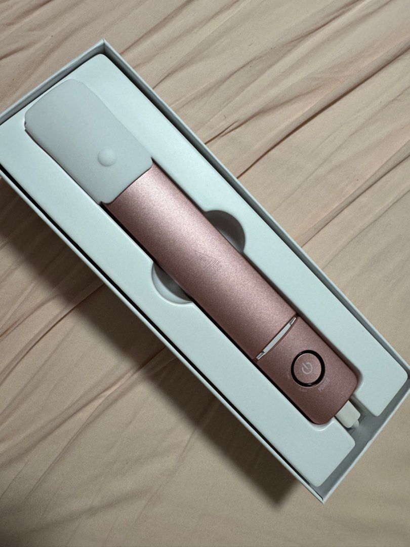 JML Ultra Slim Hair Iron (Category: Hair) located in San Pedro. Submitted by stylustph (Listing ID 1381586398, Image 2). Description: Heat setting up to 210 degrees Rfs: extra hair iron.