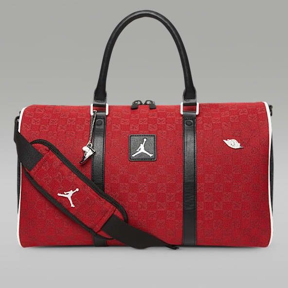 Jordan Monogram Duffle (25L) Duffle Bag (Category: Luxury Bags & Wallets) located in Manila. Submitted by keepgrind2023 (Listing ID 1381498966, Image 1). Description: Jordan Monogram Duffle (25L) Duffle Bag.