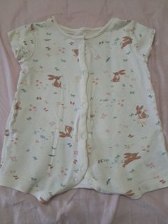 (Category: ) located in . Submitted by nurdyacollections (Listing ID 1381584873, Image 1). Description: .