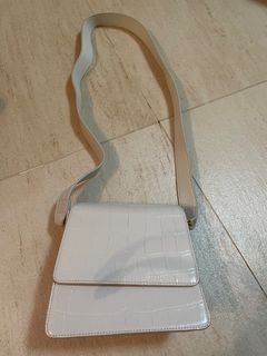 （分類：）位於 。 由 kenzzzx 提交（商品編號 1381628940，圖片 1）。簡介： 。