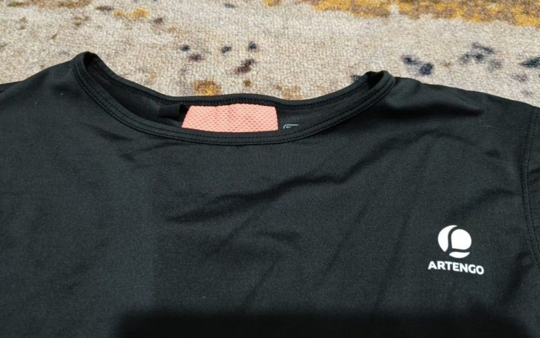 Kaos sport Decathlon artengo anak perempuan (Kategori: 4 hingga 7 tahun) berada di Bekasi. Dikirim oleh alzainara_collection (ID iklan 1381508861, Gambar 2). Deskripsi: Kaos sport Decathlon artengo anak perempuan Panjang 41cm Lingkar dada 70cm, max melar 90cm Untuk anak usia 4 sampai 5 tahun tergantung badan anak beda2 Tag cut.