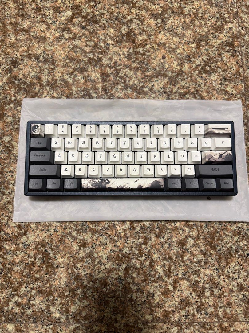 Keychron K12 60% Mechanical Keyboard (Gateron milky yellow switches)632237922181131111