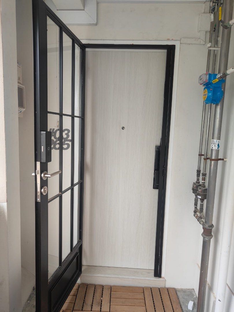 Laminated Single leaf door 3x764885051680258112