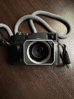 (Category: ) located in . Submitted by mad.about.cameras (Listing ID 1381553322, Image 1). Description: .