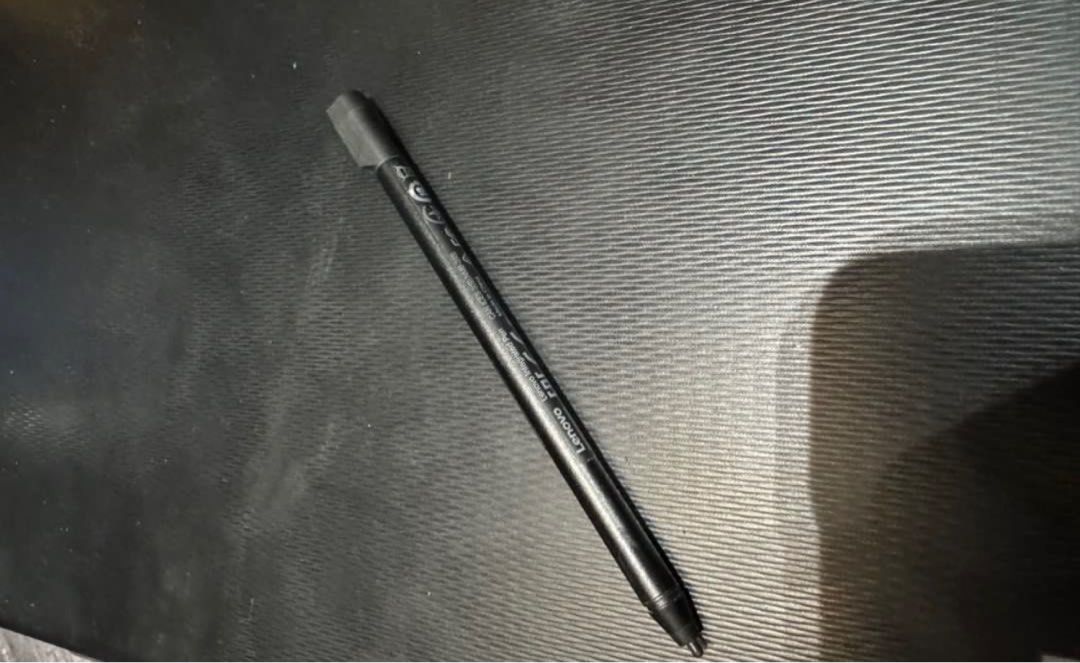 Lenovo 2-in-1 Laptop with Stylus63221273181569112