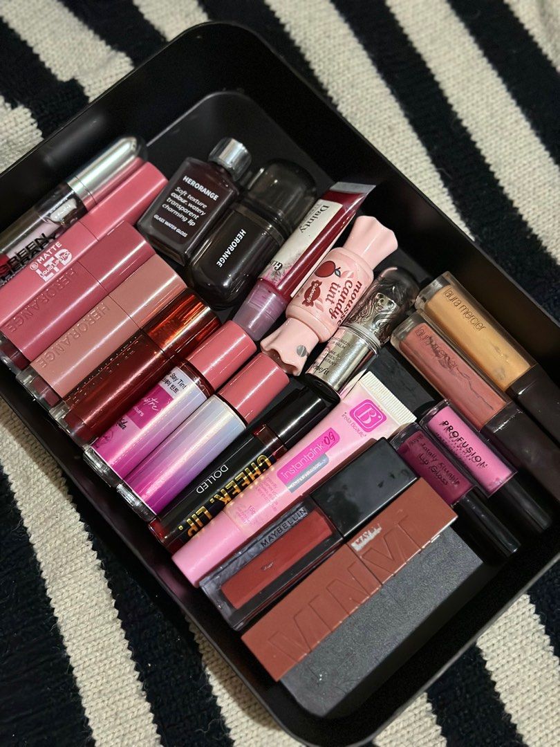 SALE ‼️Lip bundle (Category: Makeup) located in Antipolo. Submitted by ttrends (Listing ID 1381645543, Image 2). Description: mixed of lip bundle check post for details thanks! rfs: downsizing my makeups, must go!😊.