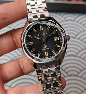(Category: ) located in . Submitted by notorious_watches (Listing ID 1381652042, Image 1). Description: .