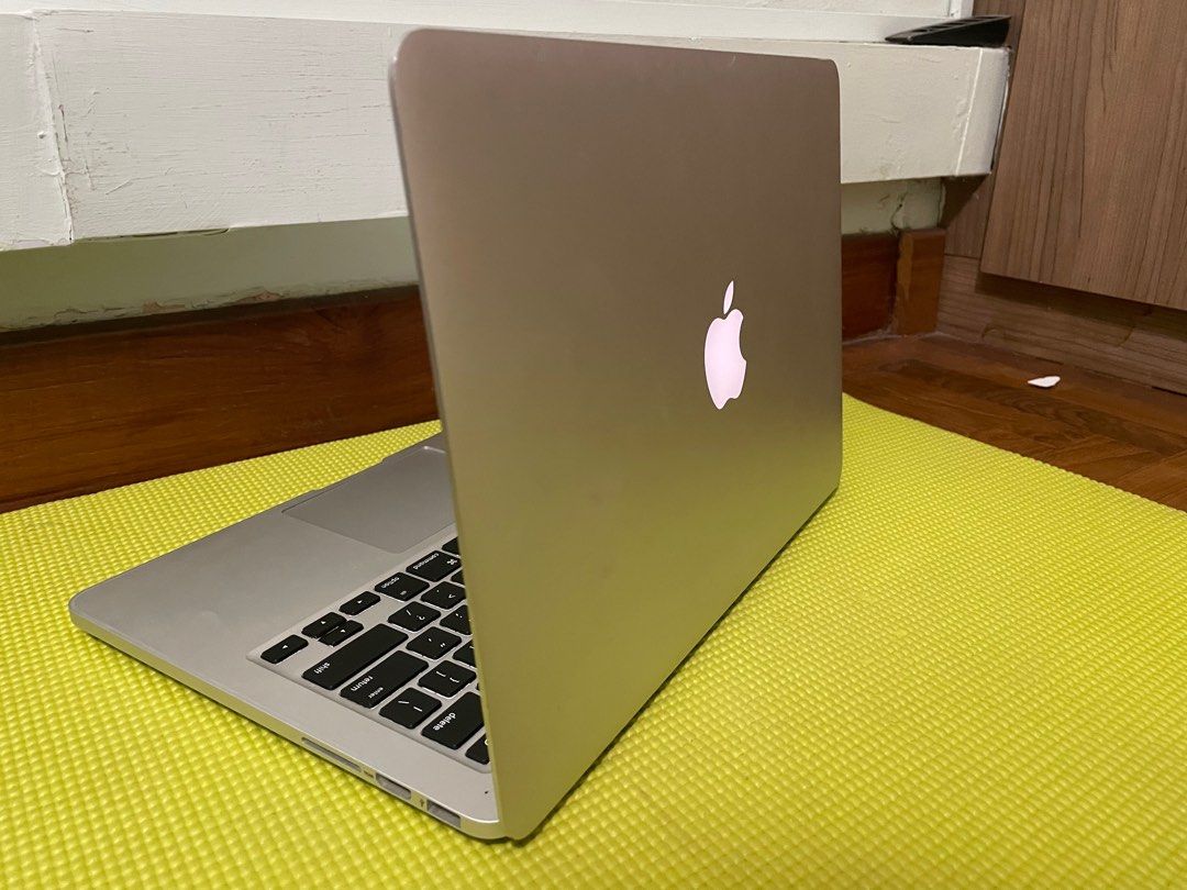 MacBook Pro (Retina, 13inch, i5, 512GB) Microsoft Office installed