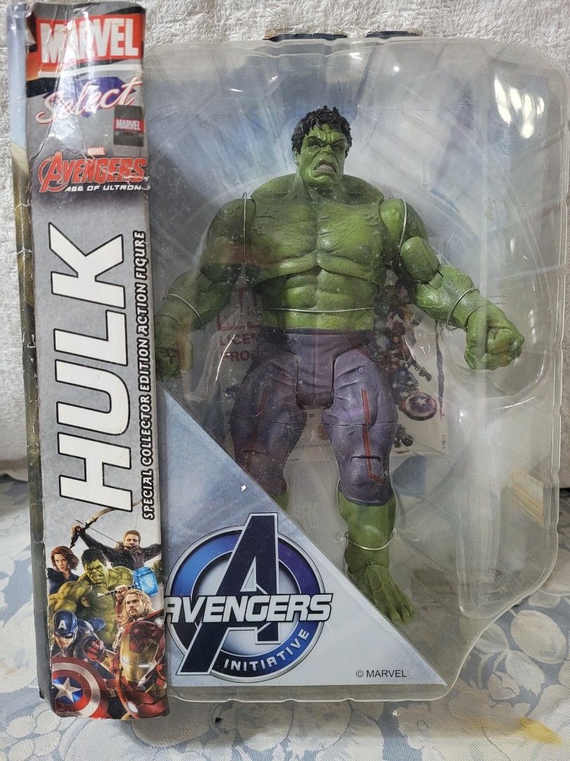 Marvel Select Hulk and Black Widow (Category: Figurines & Statues) located in Cavite. Submitted by jovimiraph (Listing ID 1381488903, Image 1). Description: brand new never open but box some damages but still sealed.. selling for 6k for 2.