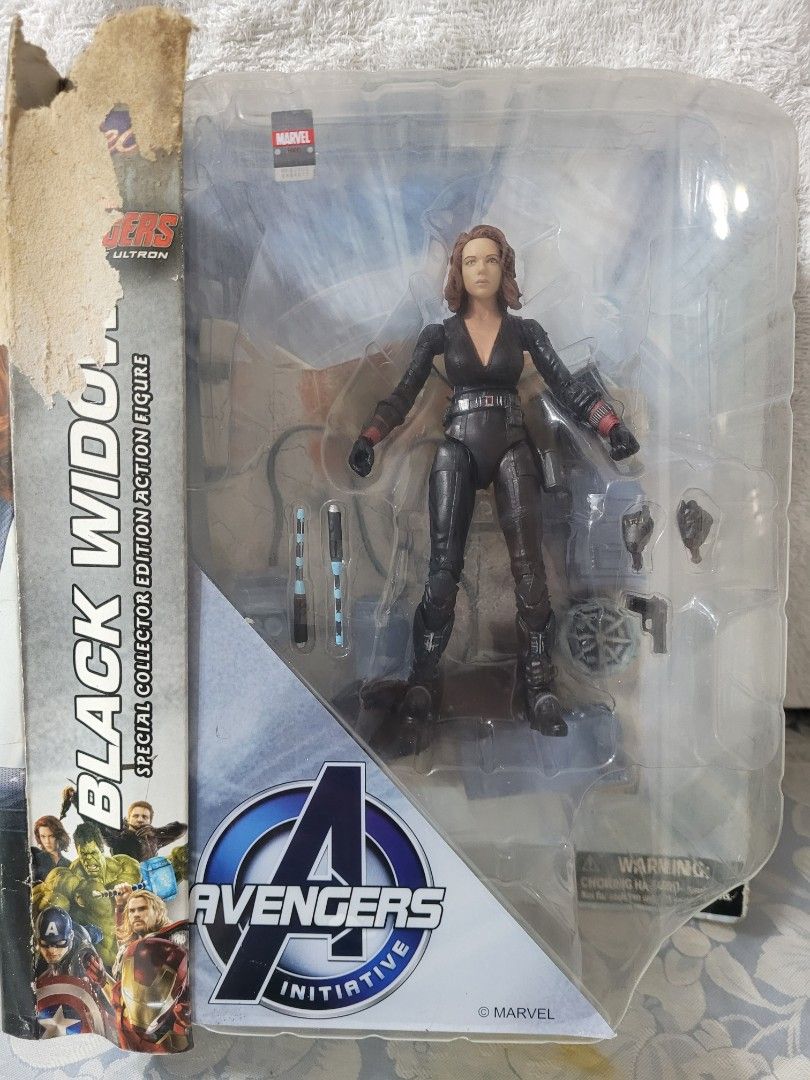 Marvel Select Hulk and Black Widow (Category: Figurines & Statues) located in Cavite. Submitted by jovimiraph (Listing ID 1381488903, Image 2). Description: brand new never open but box some damages but still sealed.. selling for 6k for 2.