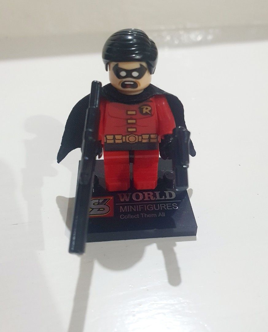 Mini Lego collectible DC character (Category: Lego & Building Sets) located in Las Pinas. Submitted by cherry_luvs_dresses (Listing ID 1381639908, Image 3). Description: good as new collectible super discounted price.