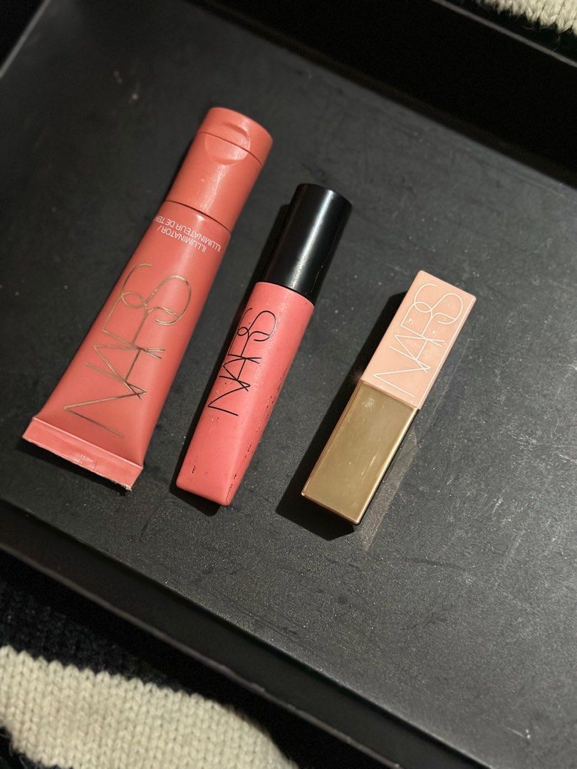 Nars bundle (Category: Makeup) located in Antipolo. Submitted by ttrends (Listing ID 1381644283, Image 1). Description: Nars bundle -illuminator -air matte lip color -after glow liquid blush rfs: downsizing my makeups.