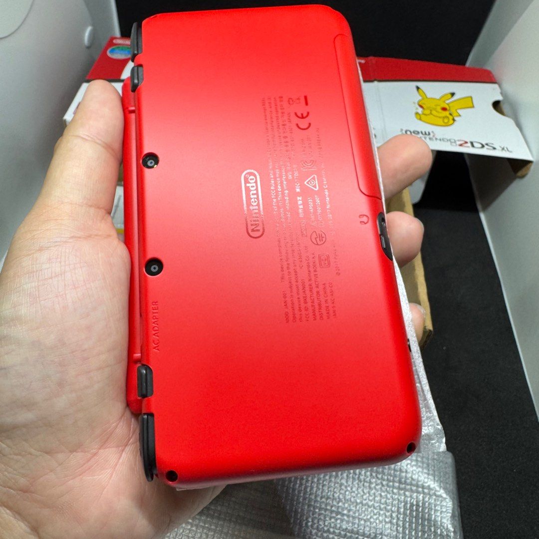 Never Played New Nintendo 2DS XL Pokeball Limited Edition Pokemon63108086487681112