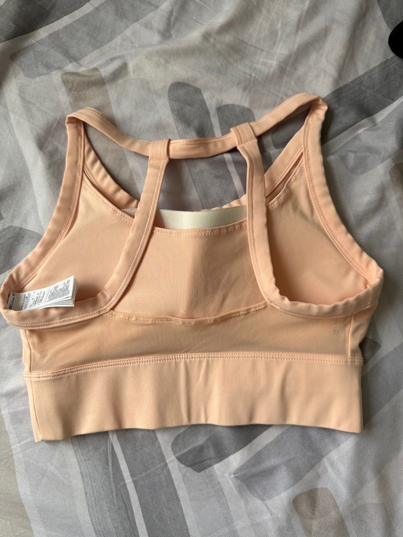 Nike Sports Bra (Category: Activewear) located in Manila. Submitted by thesecondhandshop (Listing ID 1381474174, Image 2). Description: .