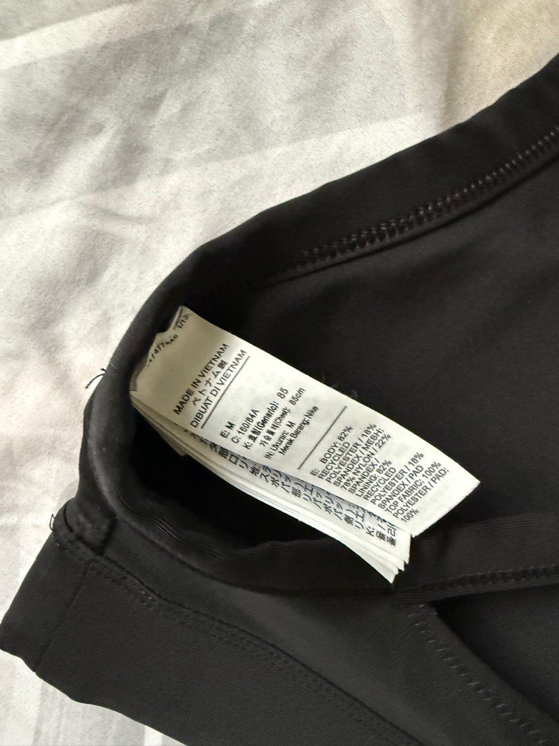 Nike Sports Bra (Category: Activewear) located in Manila. Submitted by thesecondhandshop (Listing ID 1381474288, Image 3). Description: .