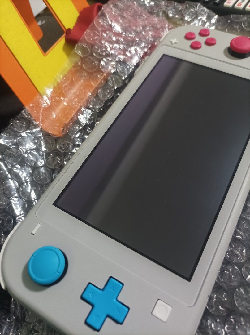 Nintendo Switch Lite - Zacian & Zamazenta Edition63108086204418111