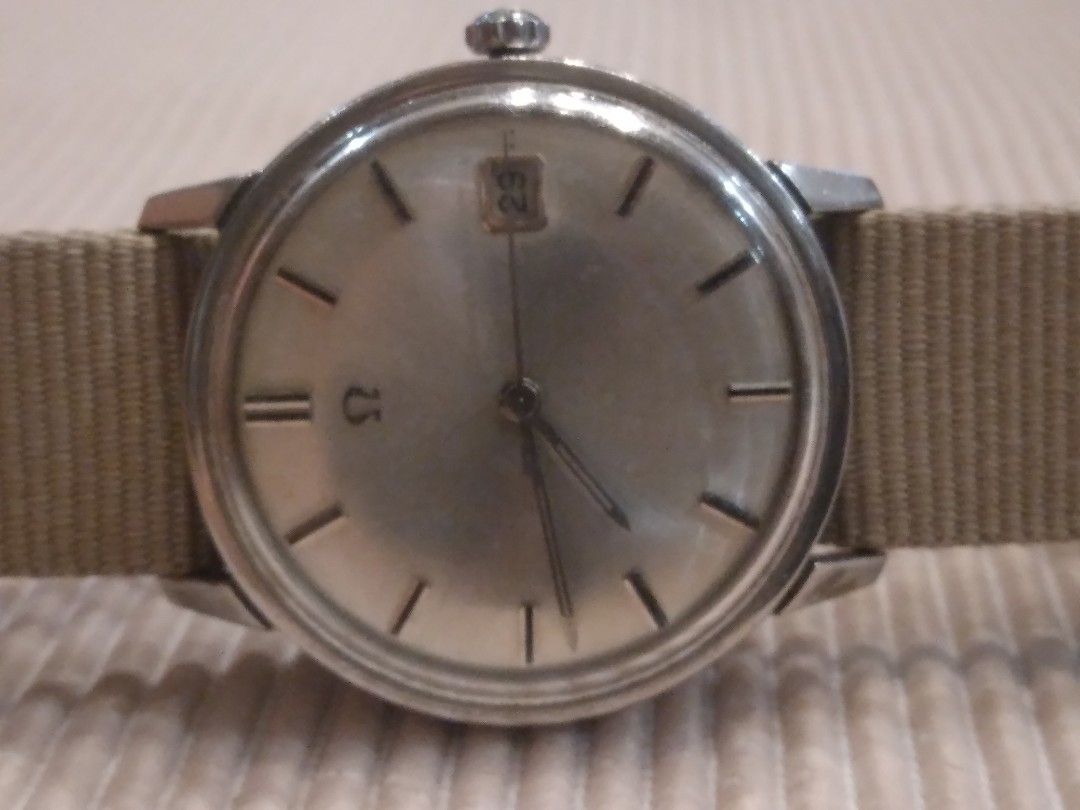 Omega Seamaster Deville,w/ original metal strap (Category: Luxury Watches) located in Makati City. Submitted by epictiger. (Listing ID 1381640787, Image 3). Description: All original Omega Seamaster. With original metal strap. Owner seller, very good working condition..