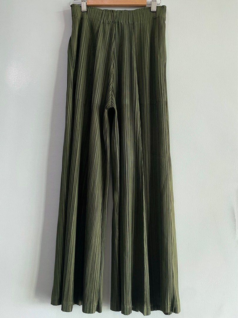 Please (Made in Italy) Wide Pleated Pants (Category: Other Bottoms) located in Manila. Submitted by 63607 (Listing ID 1381544973, Image 1). Description: Green Please (Made in Italy) Wide Pleated Pants Unisex | Fits L-XXL | with 2 Side Pockets Waist: Free (24-50) Length: 37 In Rise: 14.5 In Thigh: Free (12.5In Laid Flat) Hem: Free (16 In Laid Flat) Condition: 9.5/10 Great, used 3x only 1,210 + sf tags: issey miyake, issey pleats, pleats please, pl
