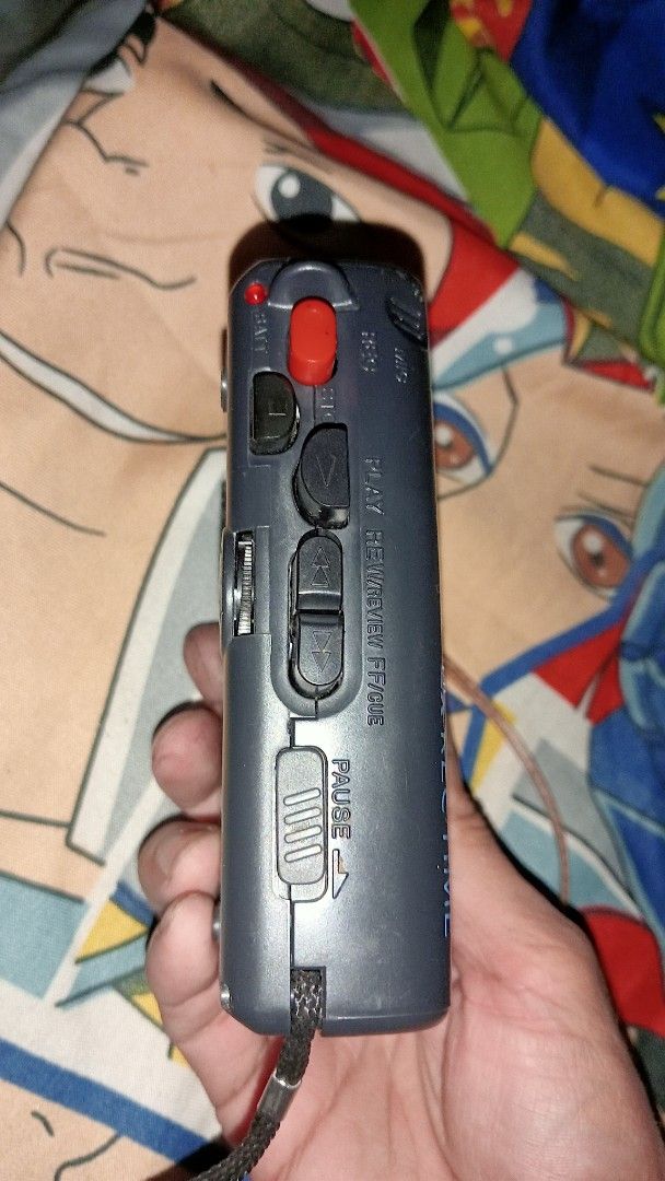 Sony walkman TCS-30D (Category: Portable Audio Accessories) located in Manila. Submitted by velascoma29805 (Listing ID 1381547028, Image 2). Description: working condition cassette player.