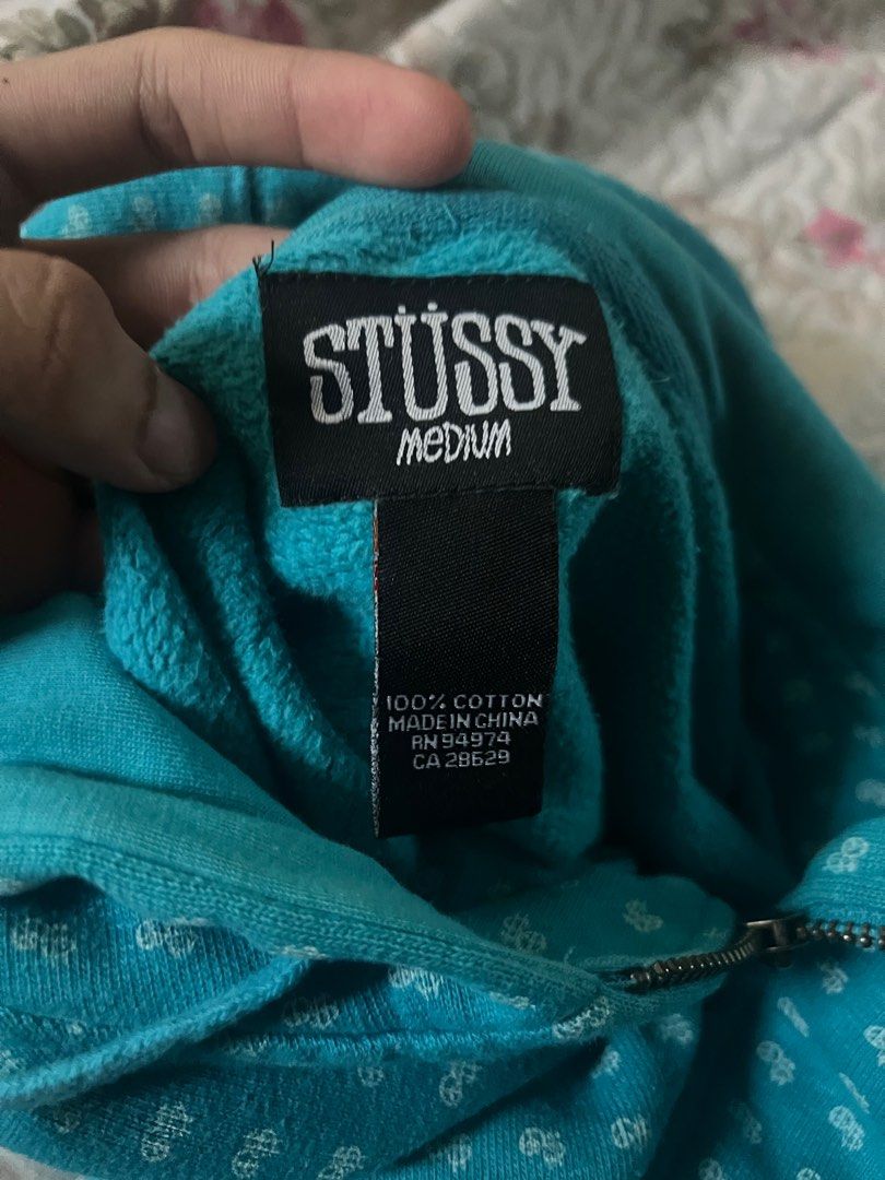 STUSSY AOP (AUTHENTIC) (Category: Coats, Jackets and Outerwear) located in Daraga. Submitted by sudeee (Listing ID 1381564995, Image 2). Description: STUSSY AOP (AUTHENTIC) Dimes: 23 x 29 Issue: Stains(needwash) Color Rate: 9.5/10 or better.