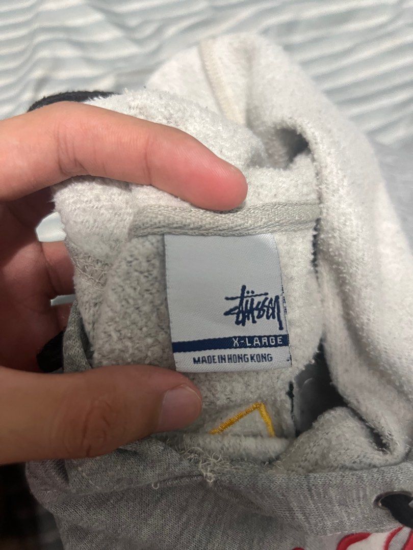 STUSSY SCRIPT VINTAGE (AUTHENTIC) (Category: Hoodies) located in Daraga. Submitted by sudeee (Listing ID 1381647859, Image 2). Description: STUSSY SCRIPT VINTAGE (AUTHENTIC) Dimes: 23 x 29 Issue: none Color Rate: 9/10.